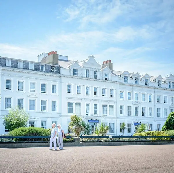 COACH TOURS OF ENGLAND