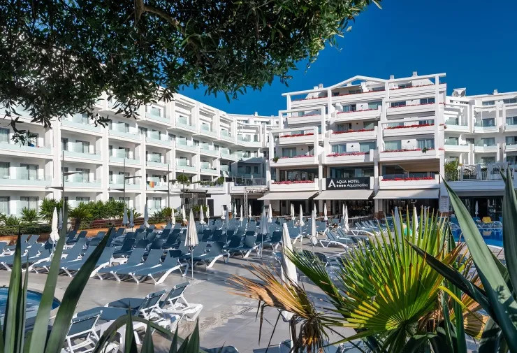 The 4**** Aquamarina Hotel & Spa Santa Suzanna